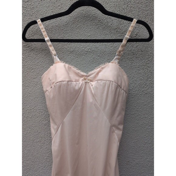 VTG Olga Bodysuit 32 B Lace Trim Legs Bust. Light Padding, Snap Closure. - Picture 13 of 16